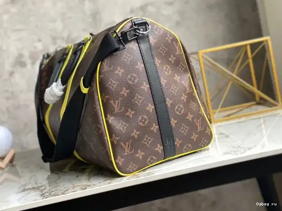 VUITTON BANDOULIÈRE LOUIS KEEPALL 50 0701